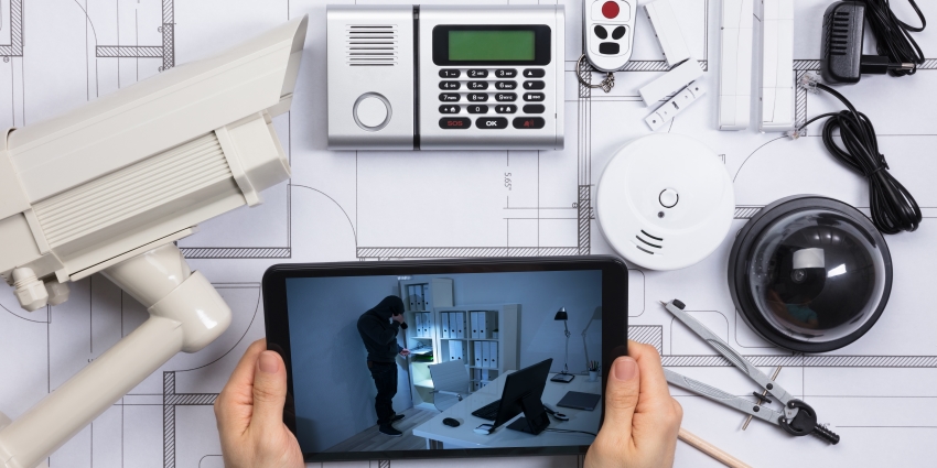 When integrated with the BVMS Enterprise version multiple BVMS Professional systems can be connected