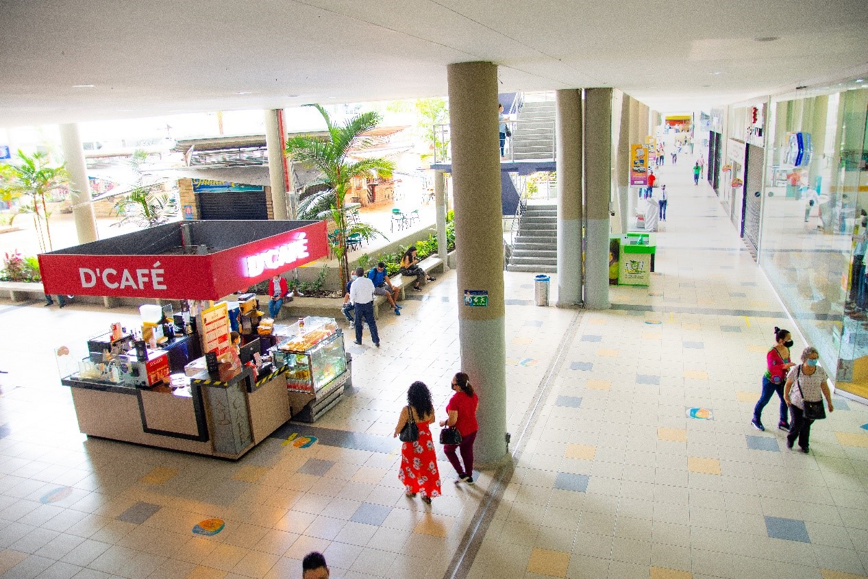 Addressing video surveillance challenges at Palmetto Plaza