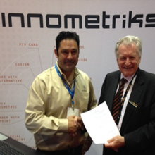 Gallagher Group CEO, Sir William Gallagher & Innometriks' President, John Cassise, signed the partnership agreement