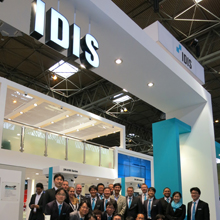 By taking part in a DirectIP demonstration and participating in activities on the IDIS stand, visitors became part of the buzz around IDIS
