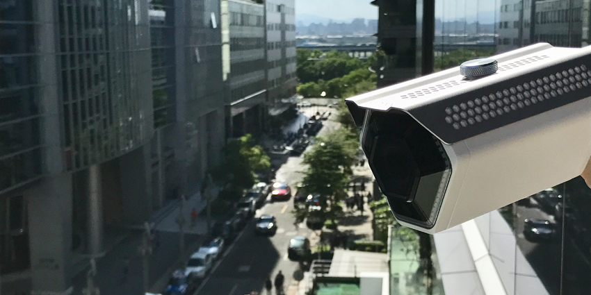 Umbo SmartBullet deep learning video surveillance