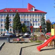 The monitoring centre is situated in the local police department whereas hundreds of megapixel cameras are managed and mass data volume is centrally processed