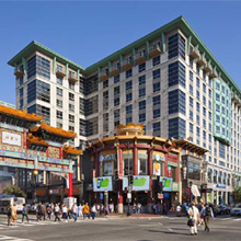 The security guards can easily use exacqVision surveillance system to view live and recorded video at Gallery Place