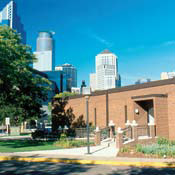 More than 60 Axis video servers were installed to digitize the feeds from 238 analogue traffic cameras, enabling real-time traffic images to be distributed over the Internet