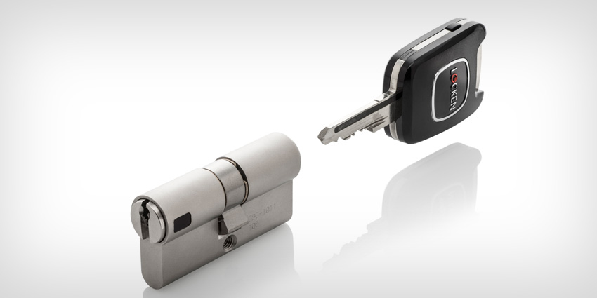 Energy and data transfer is only possible when the key is inserted into the cylinder