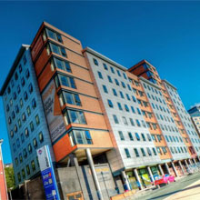 The Edge also employs Comelit’s multi-user SIP gateway to network the entrance panels with VoIP telephone handsets