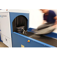 Morpho CTX 5800 combines industry-leading imaging and data collection in a smaller and lighter solution