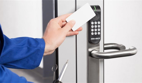 Installing access control in stainless steel walls and doors is not only difficult but also aesthetically unappealing