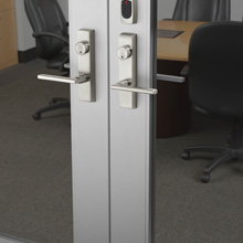 Sargent announces SE LP10-F solution for secure physical access projects at ISC West Sargent SE LP10 locks feature HID® multiCLASS SE™ technology to support multiple credentials, including PIV