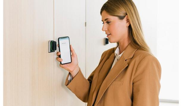 ASSA ABLOY launches Aperio® KL100: a new wireless access solution for lockers and cabinets