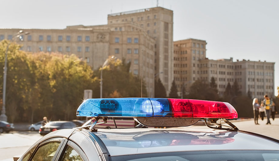 In what situations should college or university campus police be armed?