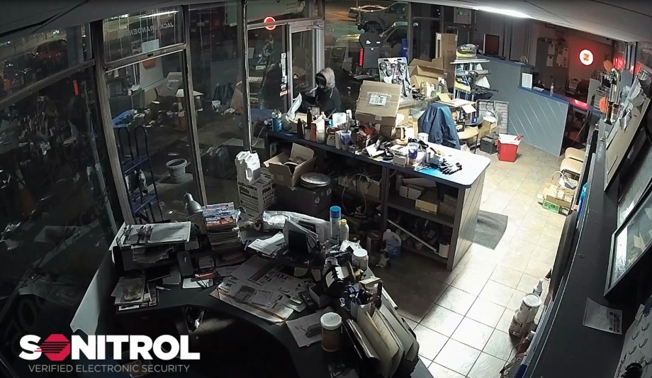 3xLOGIC safeguards Brandenburg Auto with its TotalGuard technology along with Sonitrol