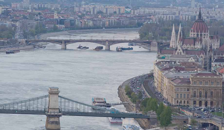 Airbus Defence and Space installs latest IP-tetra technology as part of Unified Digital Radio Communication System in Budapest