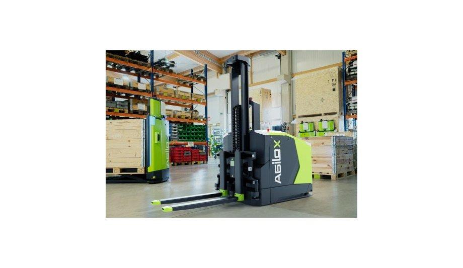 AGILOX introduces autonomous omnidirectional counterbalanced forklift OCF operating with swarm intelligence