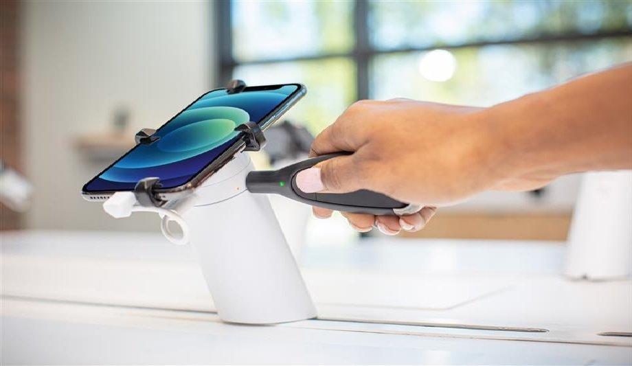 ASSA ABLOY expands with InVue acquisition in retail