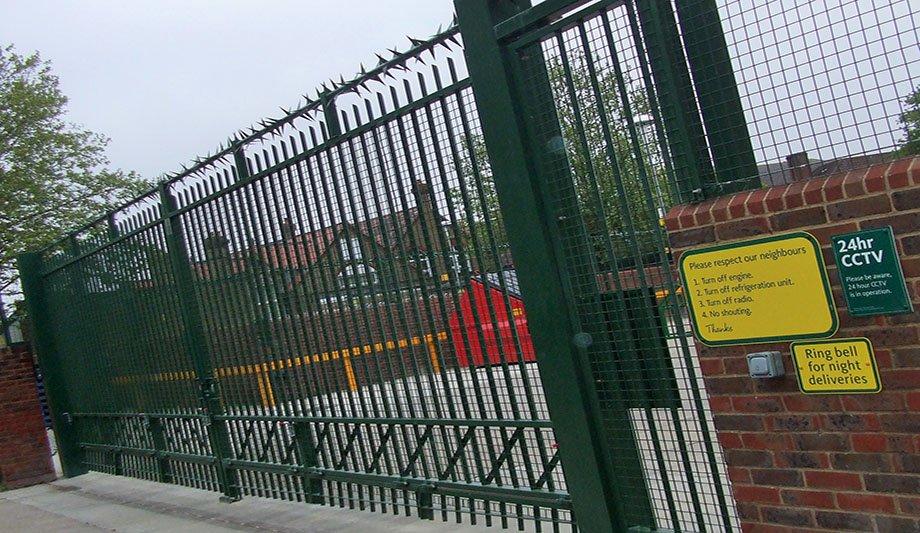 Jacksons Fencing shares ways to have safe and secure stores over the festive season