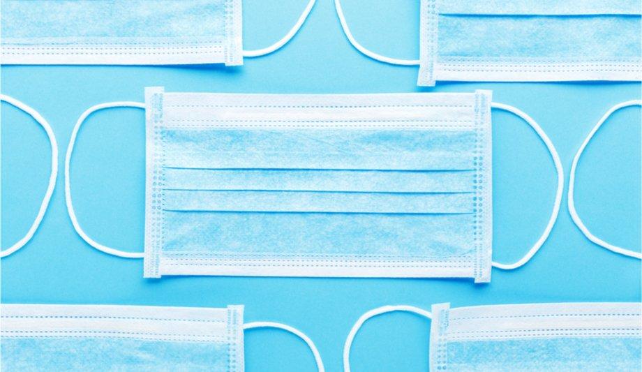 Enforcing face masks without confrontation or bias