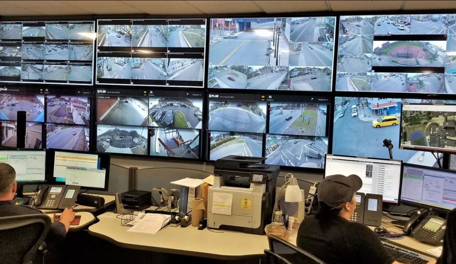 FLIR enhances safety at the city of Lawrence with dome cameras and video management system