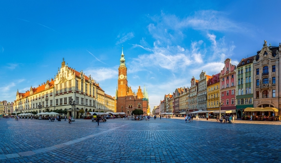 Hikvision enhances alarm solutions to meet customers’ home and business security requirements