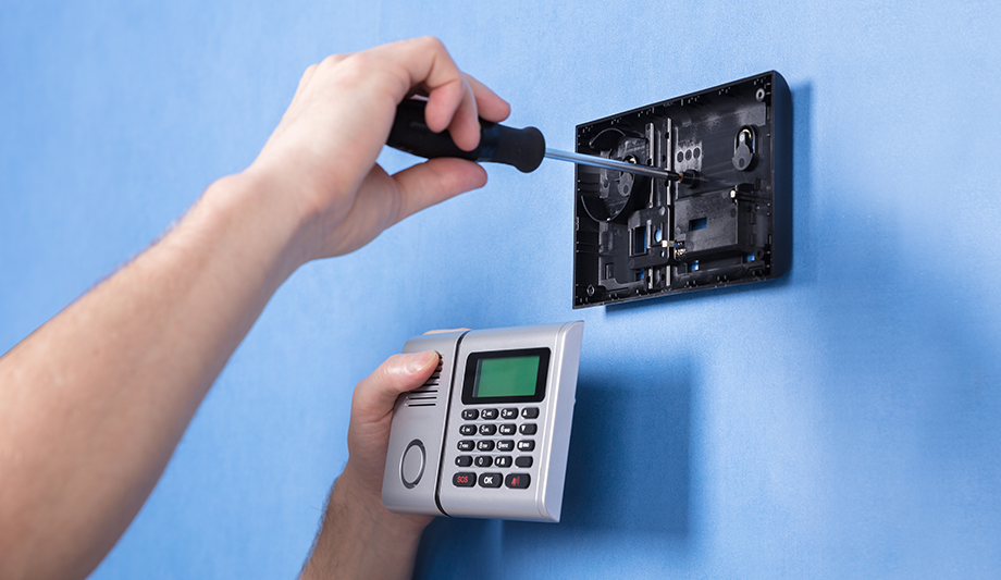 How can security integrators/installers stand out in the market?