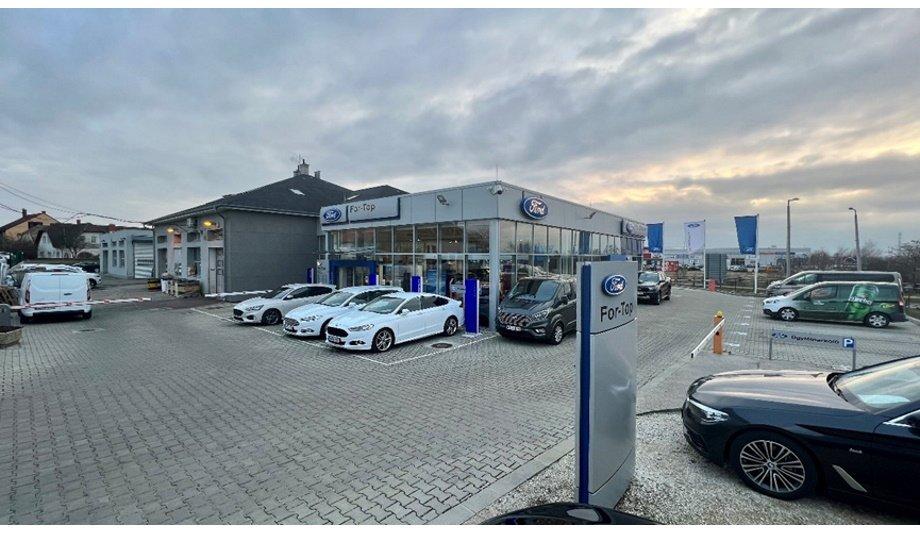 CarNet FOR-TOP Ltd., a Hungarian car dealership boosts efficiency with Hikvision smart security solution
