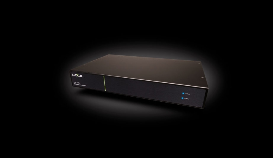 Luxul announces release of XWC-2000 wireless controller featuring advanced Roam Assist technology