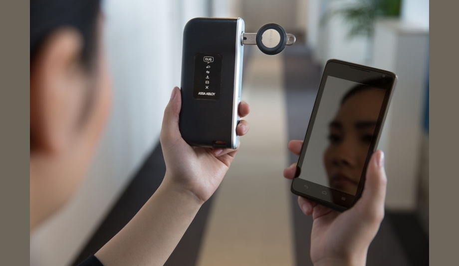 Mul-T-Lock launches eCLIQ access control system for retailers to manage remote access permissions