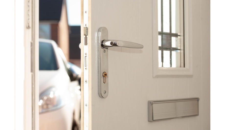 Mul-T-Lock’s Break Secure 3DS anti-snap cylinder excels in providing residential security