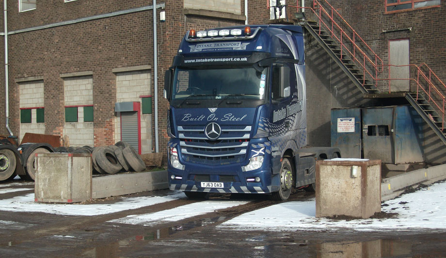 OPTEX intrusion detectors provide perimeter security protection for UK logistics company