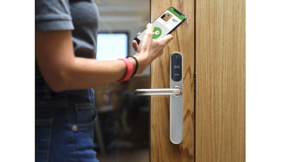 SALTO unveils the new XS4 Original+ smart locking solution with redefined design and a powerhouse chip