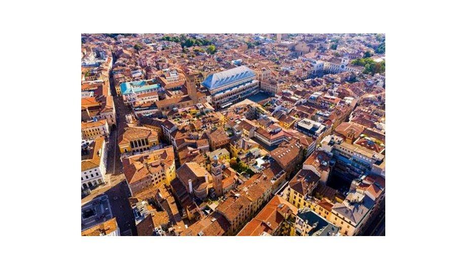 Sepura provides over 300 SC20 radios to the police force of the Municipality of Padova