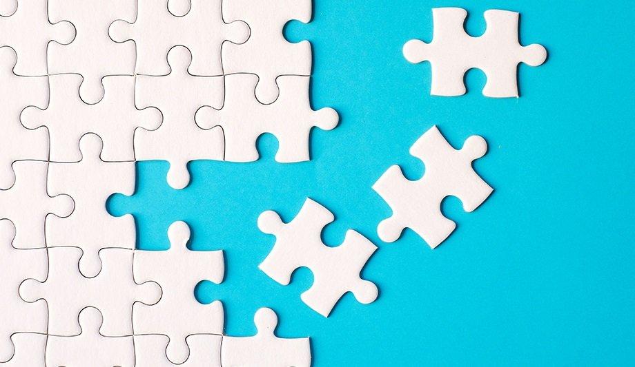 Who should provide security solutions – the manufacturer or the integrator?