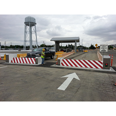 Delta Scientific DSC1400 parking lot barricade