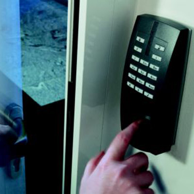 Innovative security solutions for private homes and complex commercial buildings by Honeywell Security