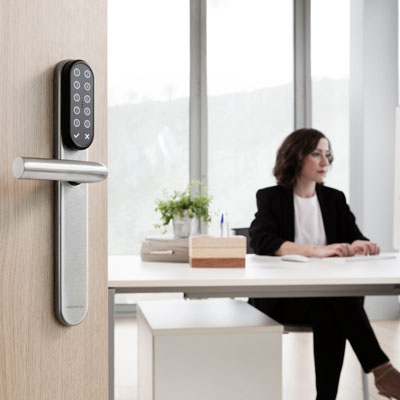 SMARTair™ Pro: The cost-effective solution for real-time access control in a busy workplace