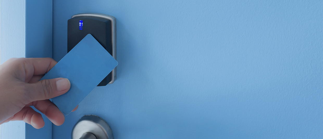 Security risks of ‘universal’ card readers